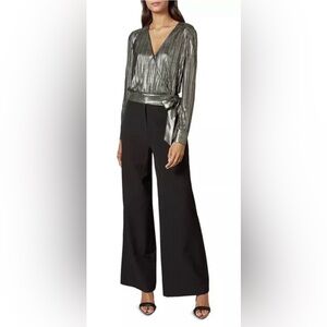 Size 4 Ted Baker London Elwiira Gathered Metallic Wrap‎ Top